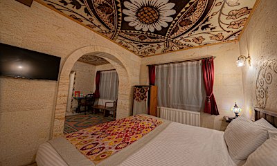 Deluxe Stone Room